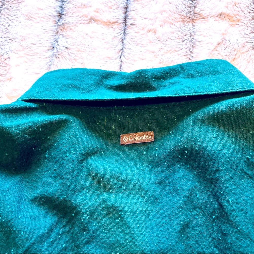 Columbia button up - Picture 3 of 4